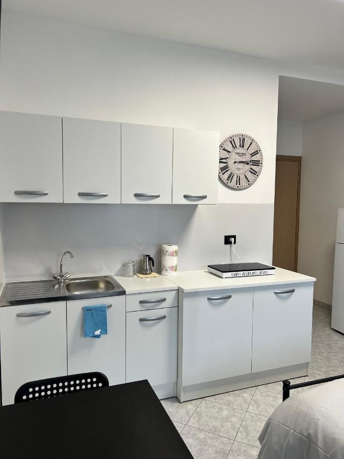 Affittacamere Viali Centro 基瓦索 外观 照片
