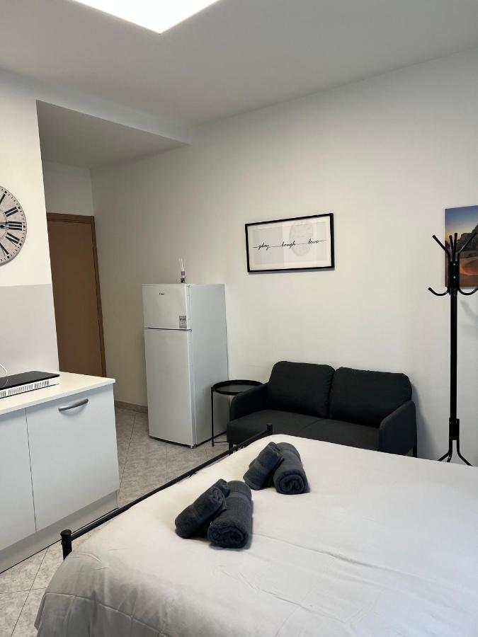 Affittacamere Viali Centro 基瓦索 外观 照片